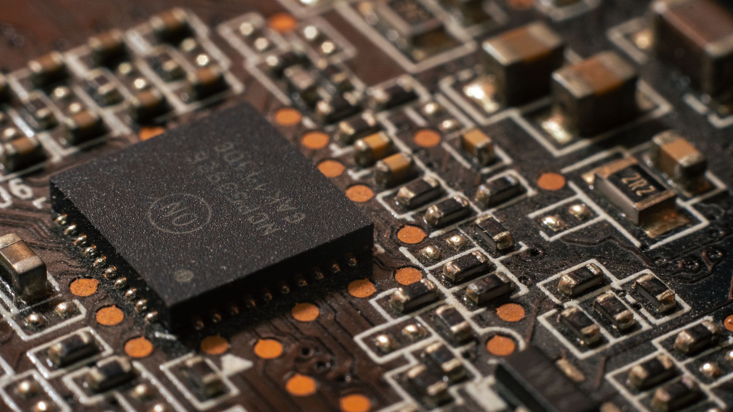 Macro di un circuito stampato con microcontrollore