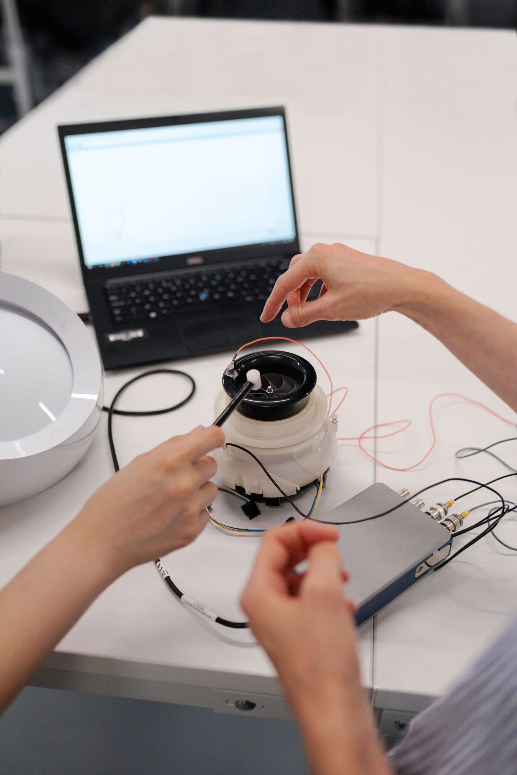 Collaudo di un prototipo con acquisizione dati al laptop
